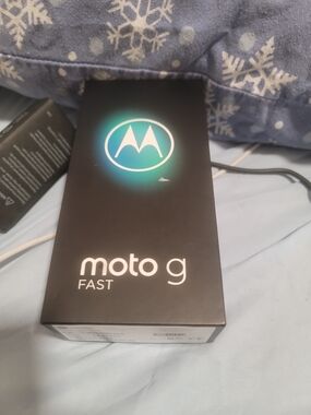 Motorola moto g Fast Box with Teal Logo on Black